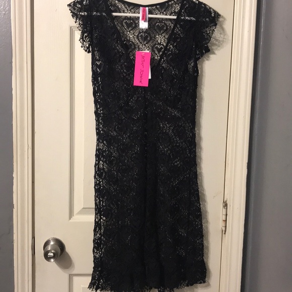 Betsey Johnson Other - Betsey Johnson beach cover up🌺NWT!!